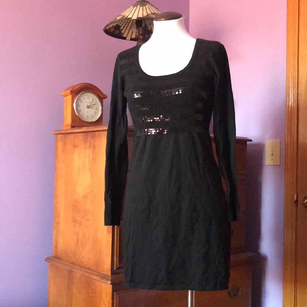 WHBM 🖤 Knit Dress with sequins, comfortable, black, medium scoop neck, cozy